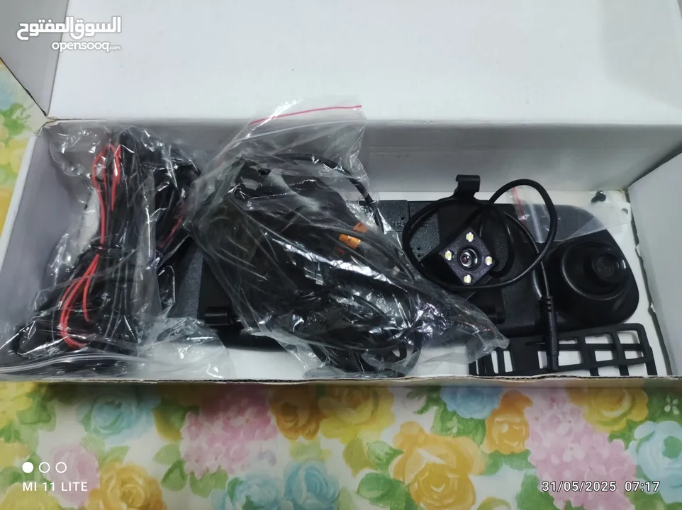 مرآة وسطية مع كاميرا أمامية وخلفية للبيع بسعر نهائي 10دنانير.
