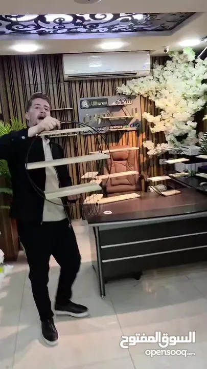 وهاي الرفوف الحديد والخشب هي اللمسة اللي بتكمل المكان بسعر 50 شيكل وكل 3 بسعر 99 شيكل مش مجرد