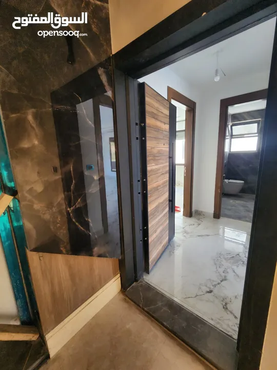 شقة فارغة للبيع بالقرب من دير غبار - ref : 14588