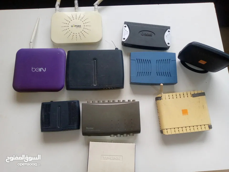 فاكس قديم و تلفونات وراوترات  وانظمة اوديو قابل للبدل باي شيء من اي مجموعه