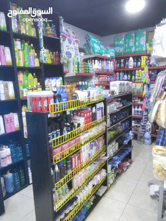 مطلوب شريك لمحل عروض دائمة
