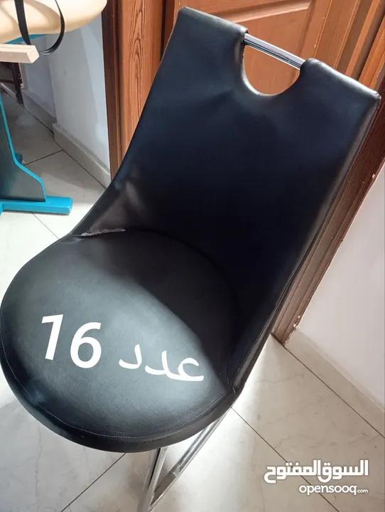 أثاث مكتبي بحالة ممتازة، مكتبة، كراسي، طاولات، مكاتب حائط، ريسبشين، رفوف،