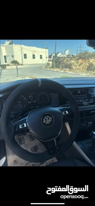 بولو - اوتوماتيك - انتاج 20 دهان شركة بالكامل ولا ضربة وعداد 55 الف عالكاش 79 الف شامل ترخيص وتامين