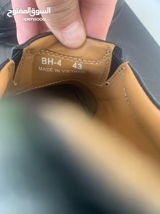 كلاركس حذاء جديد لون اسود مقاس 43