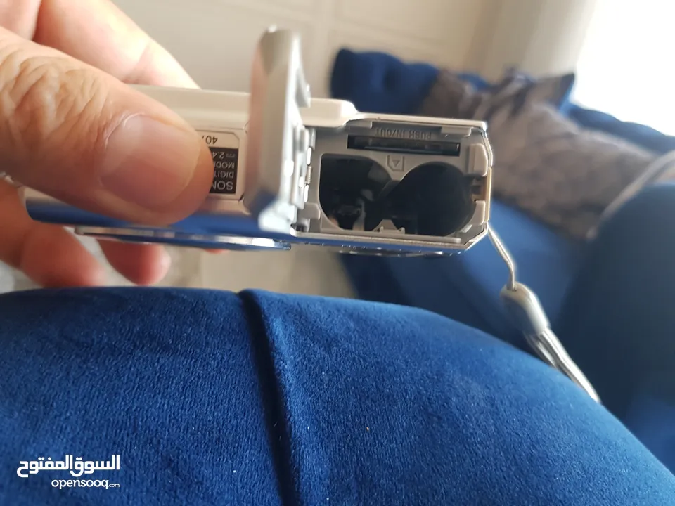 كاميرا سوني سايبر شوت 7.2 ميجا بيكسل 2.4 ال سي دي عالية الكفاءة استخدام بسيط جدا للبيع بسعر مغري...