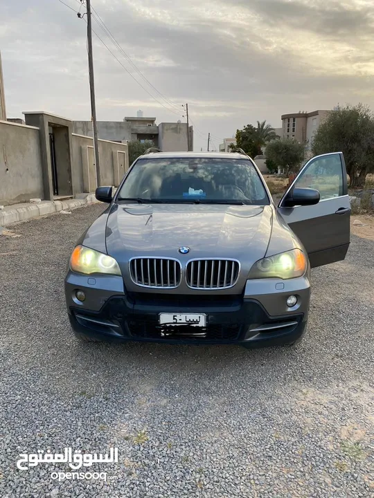 BMW X5 2009 ثلاتة صافات بحاله ممتازه