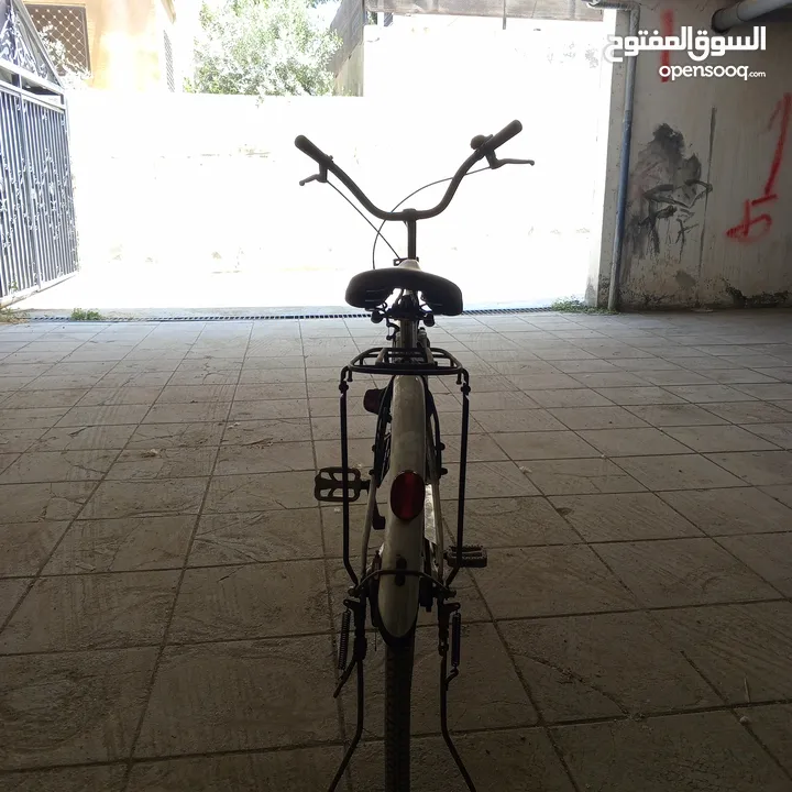 دراجات هوائية بحالة الجديد