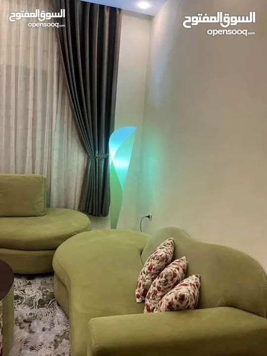 كورنر تفصيل بحاله ممتازه