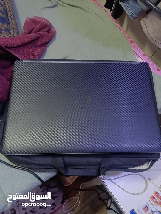 dell perecion 7720 i7 32 gb ram 512gb ssd nvme 6gb graphics