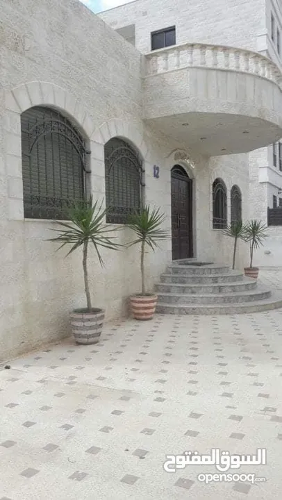 منزل مستقل للبيع . منطقة أم قصير . المقابلين . عمان