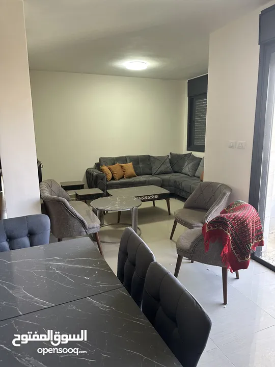 شقة للإيجار في منطقة عين منجد