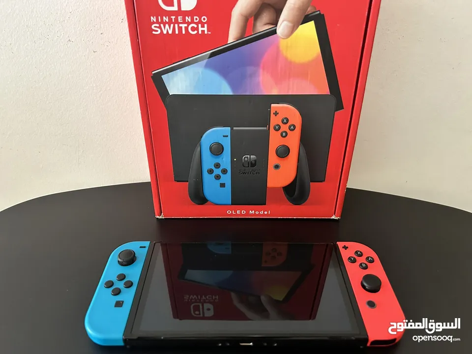 Nintendo Switch OLED with 2 nintendo PRO controllers