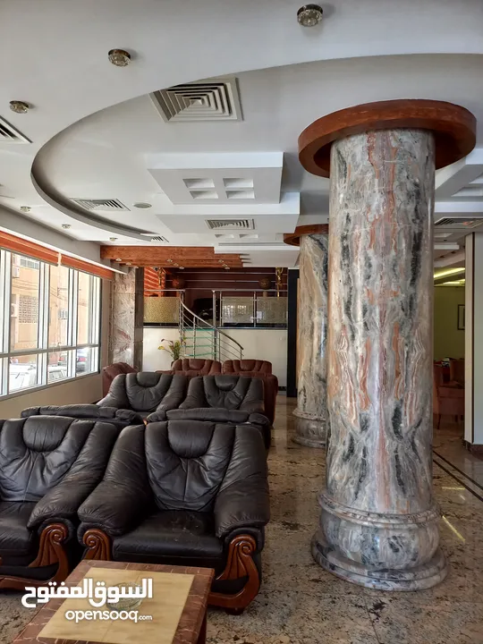فندق للايجار في طرابلس شارع ميزران 6 ادور وبدروم vip سنة البناء 2013 عداد الغرف 50 مطعم
