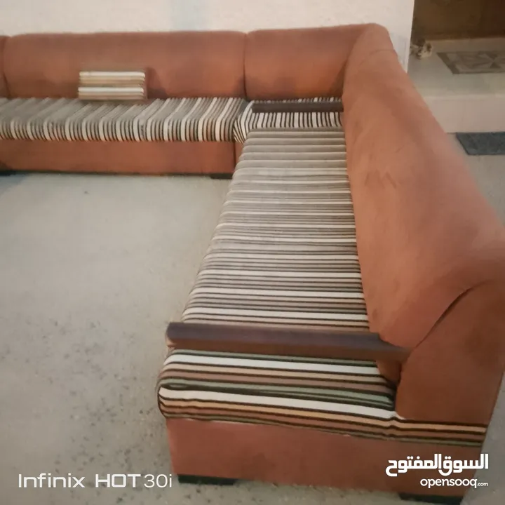 كورنر تفصيل 11 مقعد خشب سويد وايادي زان