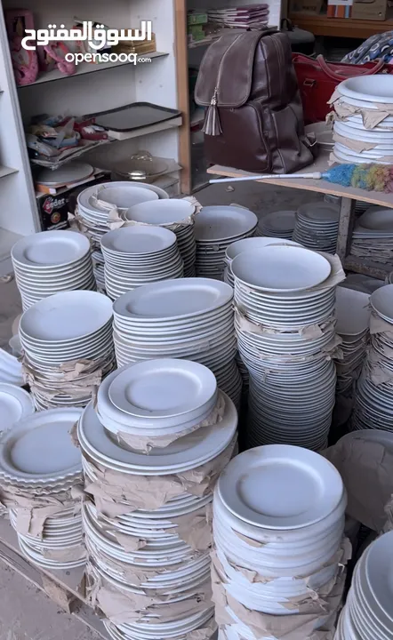 يوجد كميه صحون ، البيع جمله او مفرق