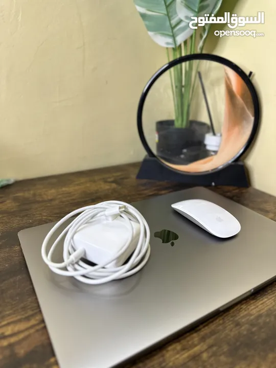 للبيع بشكل عاجل. Macbook pro 2018