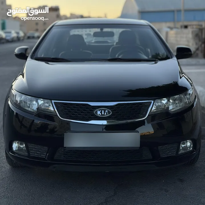 كيا فورتي للبيع بحالة ممتازه  Kia Forte 2013 لون اسود فحص كامل