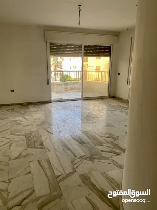 شقه 320 م طابقيه في الرابيه ، 320 sqm floor apartment in Rabieh