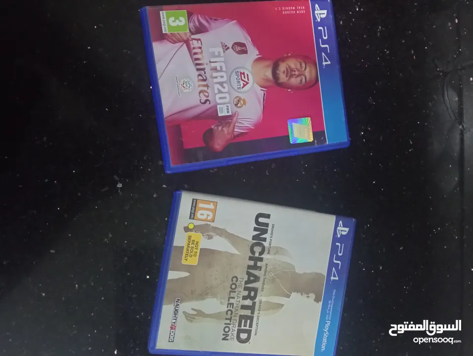 بيع لعبتين مستعمل سنتين فيفا 20 و انتشارتد  sell two games used for two years fifa 20 and uncharted