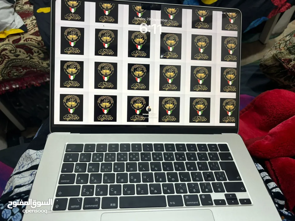 Macbook 8GB ram  512ssd Golden Colour