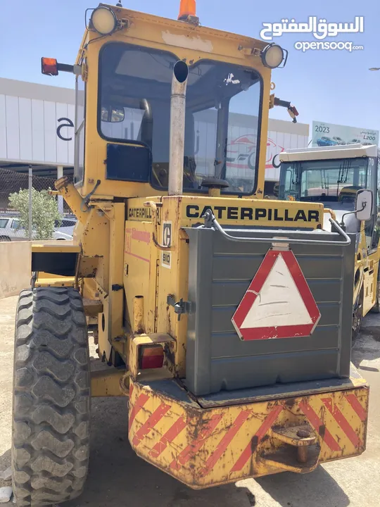 CATERPILLAR 910