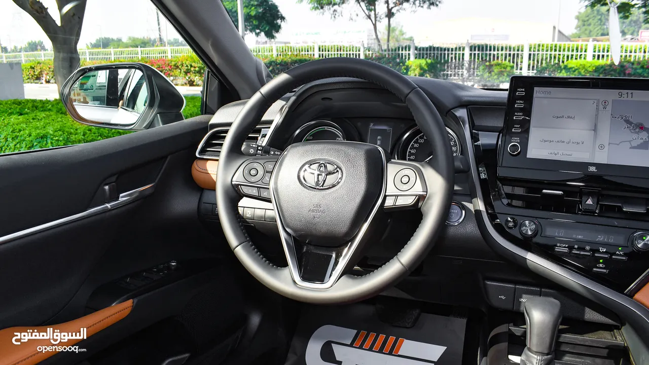 Toyota Camry GLE X HYBRID