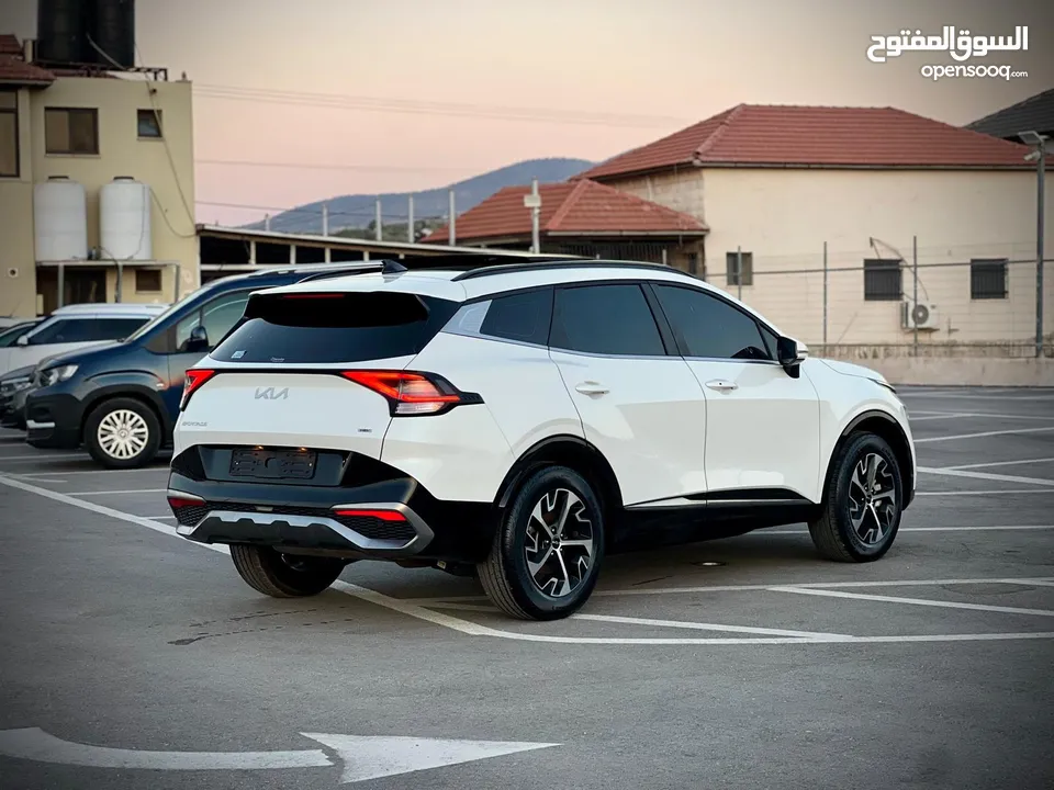 كايا سبورتاج  2022 فل الفل فتحة سقف  2x4 ///240Hp بنزين + كهرباء  ( Haybrid) 1600cc