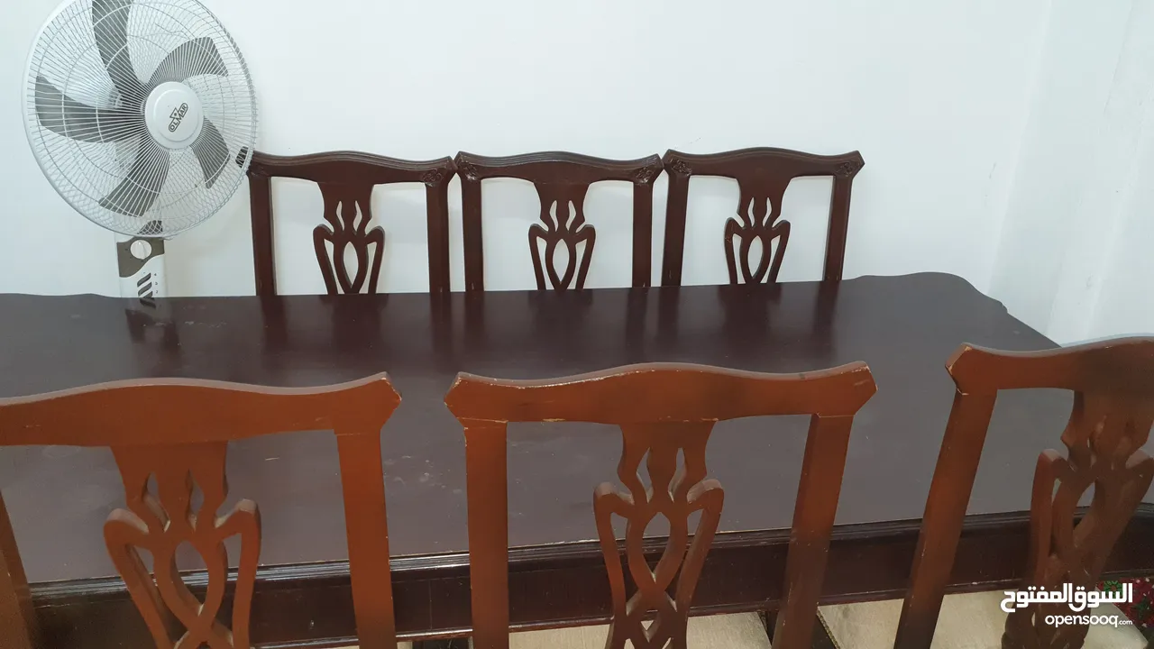طاولة سفرة كبيرة للبيع