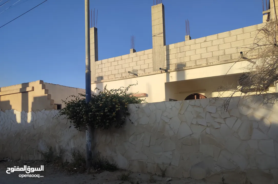 بيت مستقل للبيع في الزرقاء منطقة السخنة