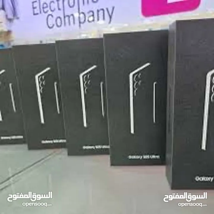 جلاكسي S25 Ultra جديد كفالة الوكيل الرسمي جميع الالوان افضل سعر بالمملكة يوجد خدمة توصيل
