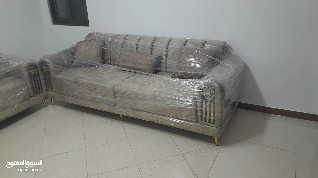 طقم كنب للبيع  جديد 7 مقاعد نظيف جدا غيير مستعمل