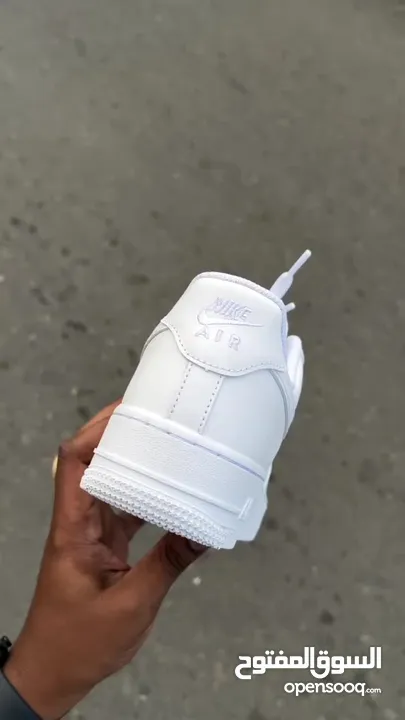 Nike airforce white  Made in Vietnam  size 37-44 للطلب الاتصال على