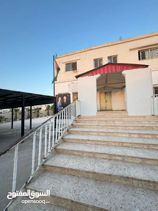 بيت مؤجر لوزارة التربية والتعليم