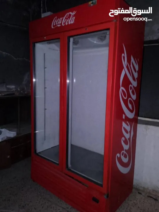 ثلاجات كوكا كولا للمحلات التجارية أو المطاعم بحالة جيدة