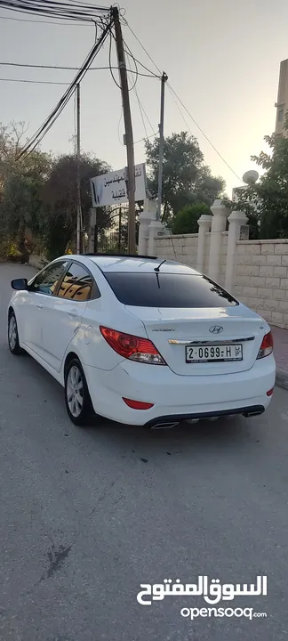 هونداي اكسنت ماتور 1600 بنزين فتحه سقف اربعه غيار بسعر 56000 ألف نقدا بدل وارد منبدل