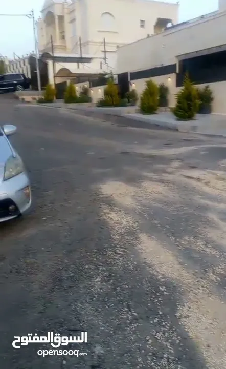 قطعة أرض مميزة للبيع في الظهير – حوض الدمينة
