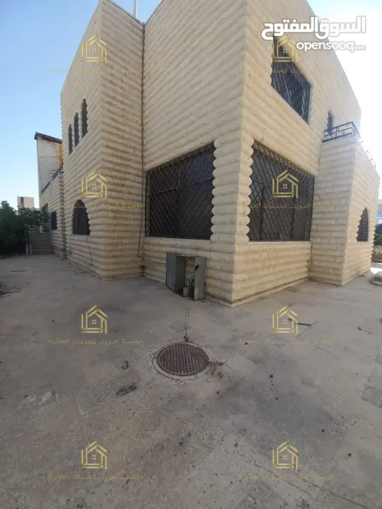 شقة ارضية من فيلا مع ترسات خلدا
