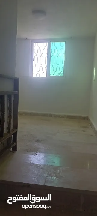 شقة للإيجار في زبده
