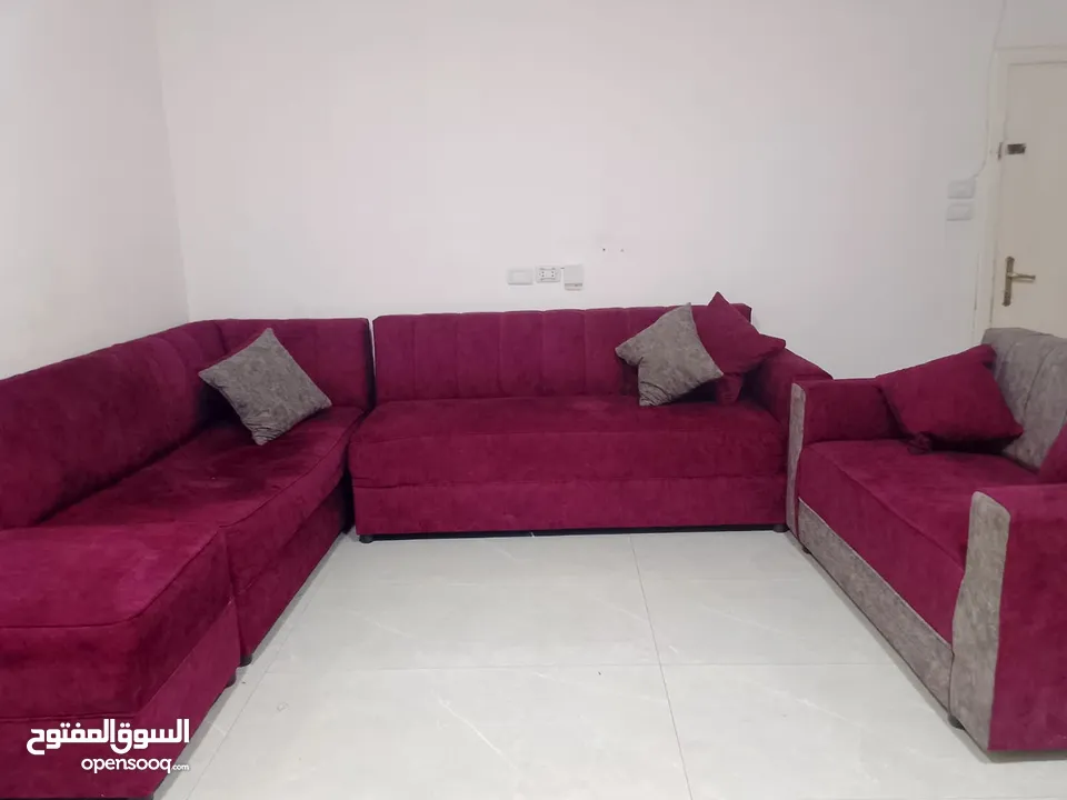 طقم كنب + كولر +مكنسة
