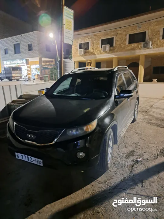 سيرانتو 2012 اسود بانوراما 4×2