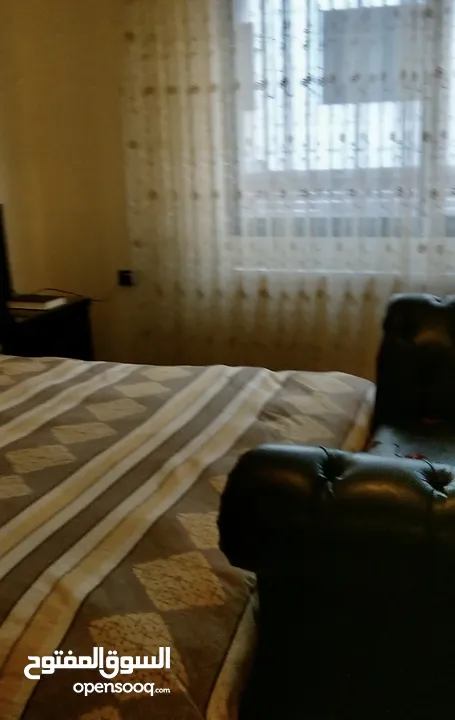 شقة مفروشة للبيع في ضاحية النخيل. رجم عميش.. عمر البناء 6 سنوات..سالم حبش للإسكان.
