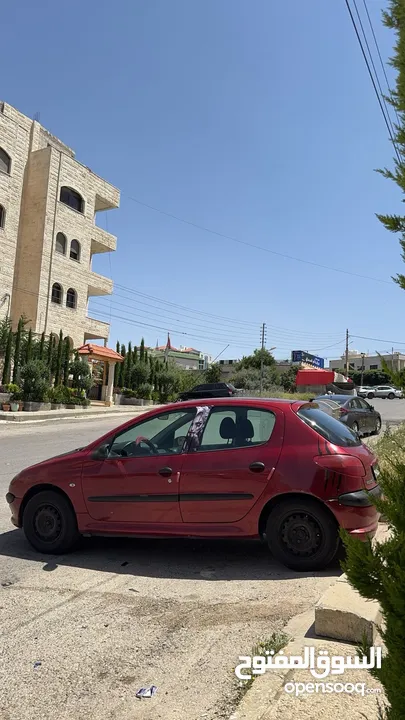 بيجو 206 موديل ال2007 بسعر حرق مع نظافة المكانيك و الداخلية و مالك اول من الشركة