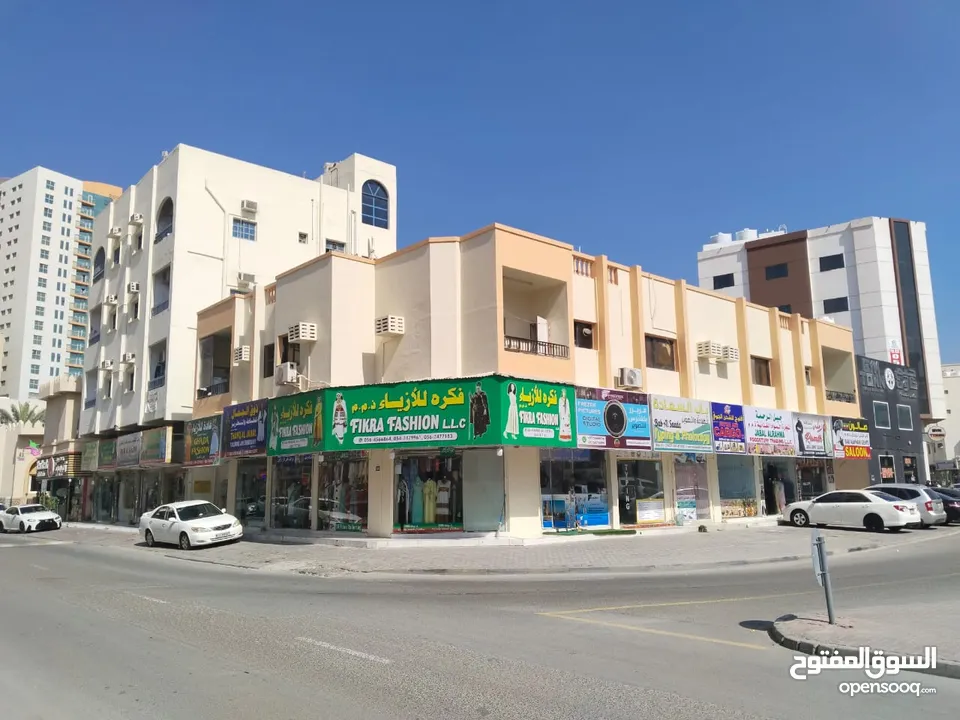 للبيع مبنى تجاري في عجمان