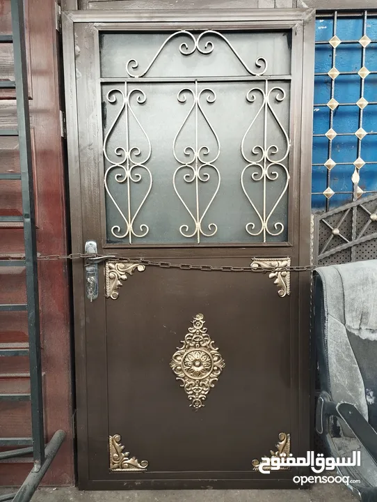 المستعمل لعبتنا  لدينا كل ما هو مستعمل ابواب المنيوم وشبابيك حمايات حديد ودرابزينات ابواب حديد تفصيل