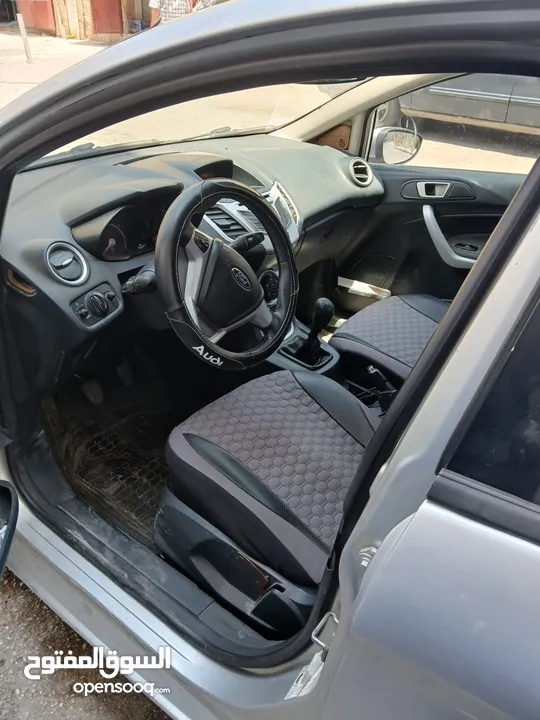 فرد فيستا للبيع 2012