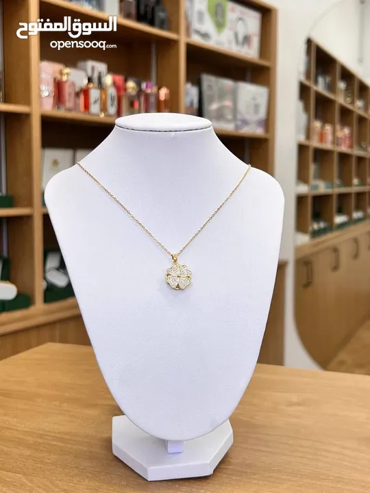 مجموعة جديدة وعصرية من الاكسسوارات  مع كفالة