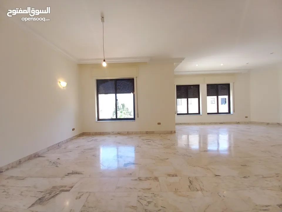 شقة غير مفروشة للإيجار في ضاحية الأمير راشد  ( Property 37760 ) سنوي فقط