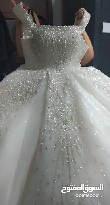 فستان عرس ابيض