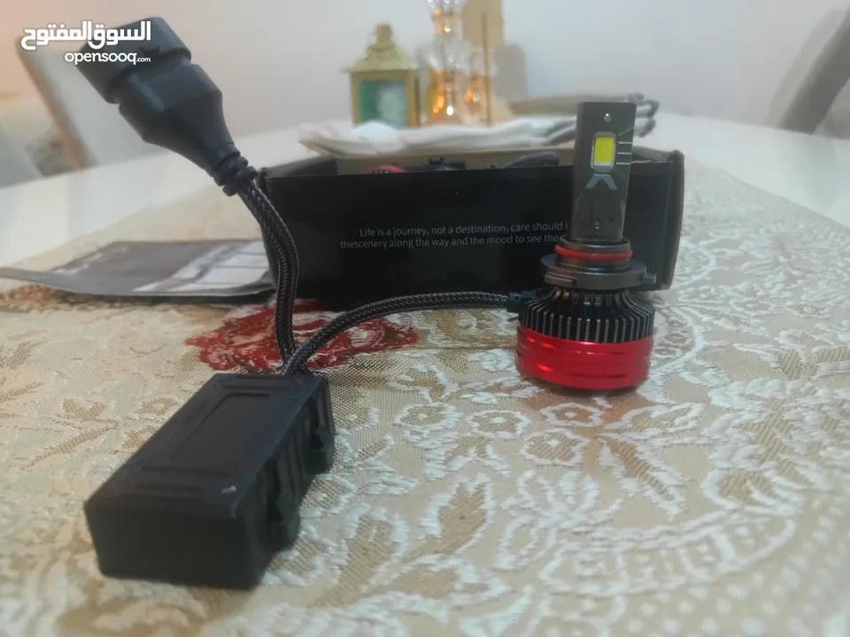 لمبات LED بقوة 160000 لومن و280 واط عالي واطي .