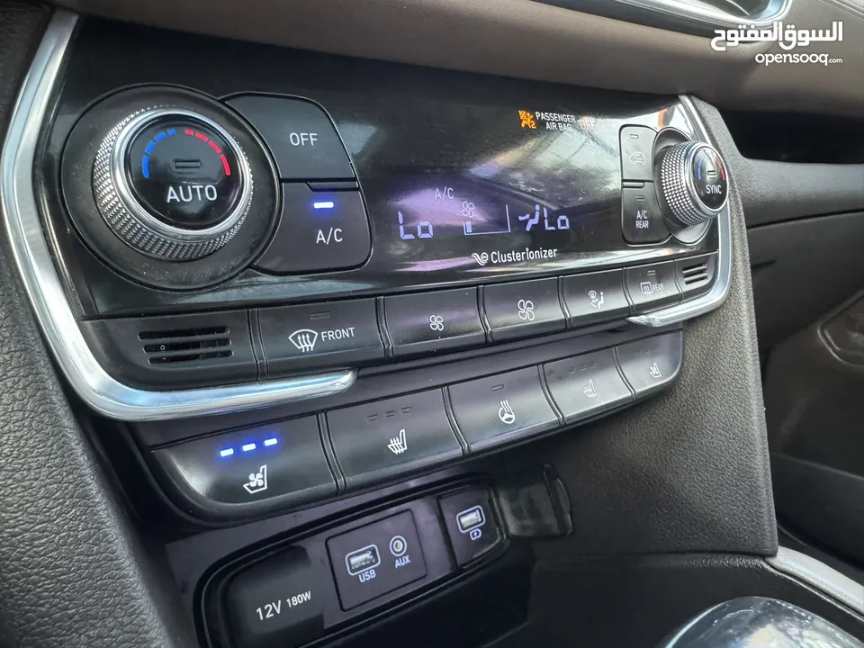فرصة نادرة Hyundai Santa Fe بانوراما غرفة بني    (6+1 مقاعد أصلية) ممشى قليل و بحالة الوكالة